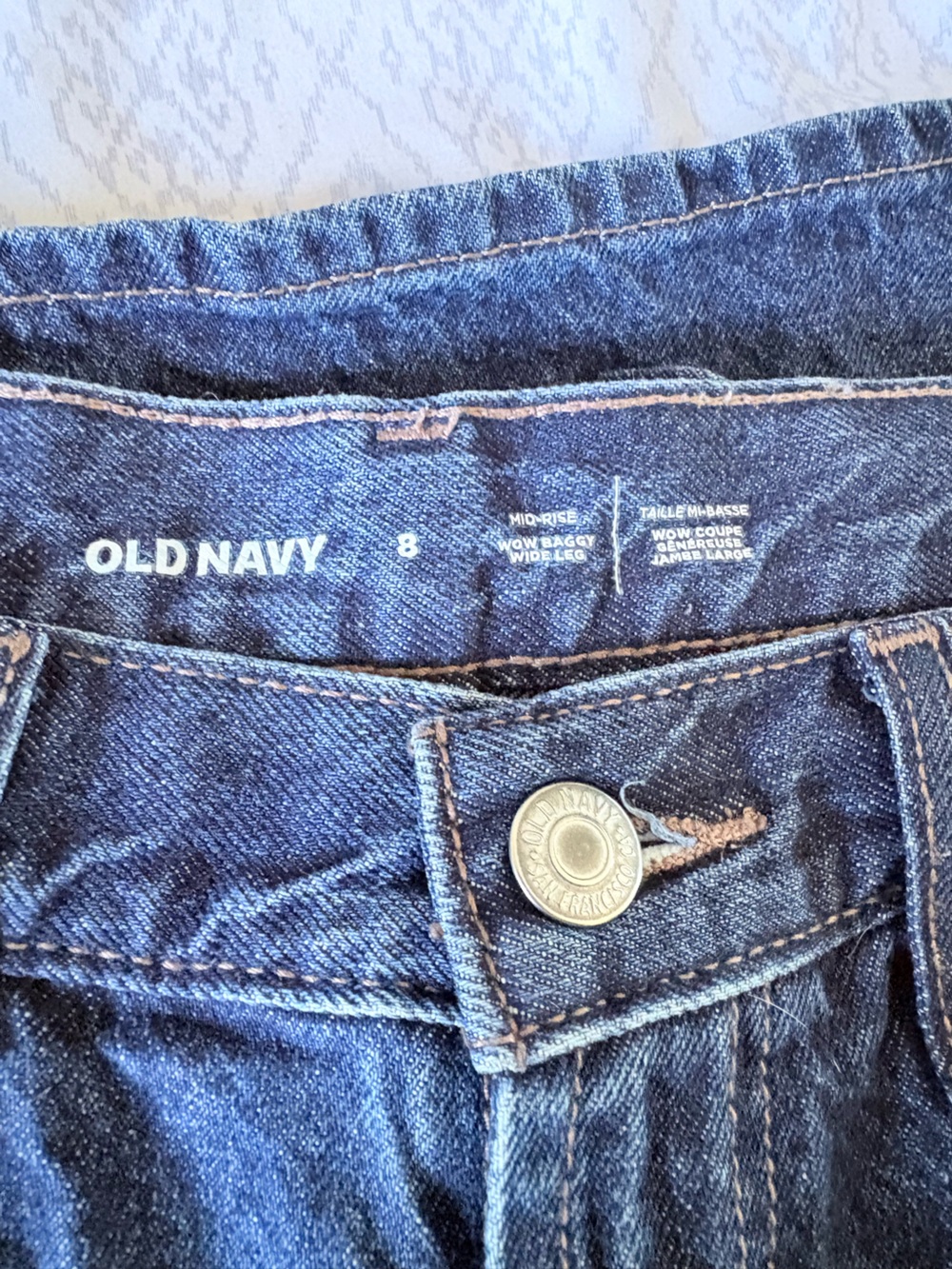 Old Navy Relaxed Wide-Leg Jeans in Dark Blue Denim - Picture 2 of 6